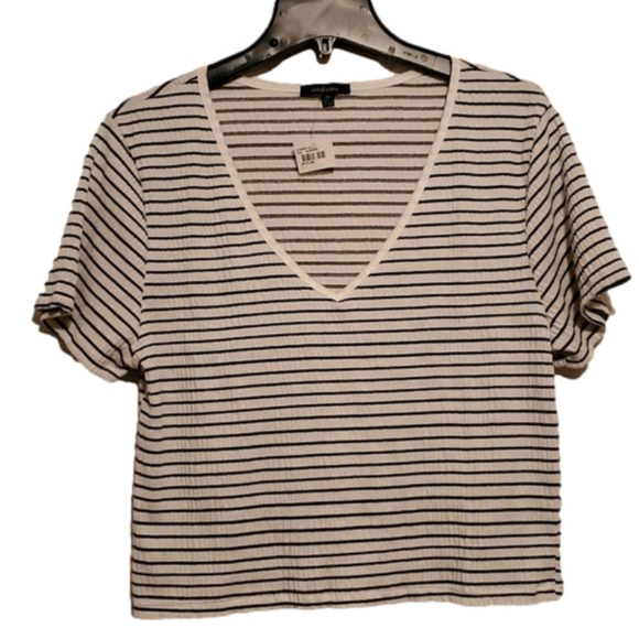 NWT Ambiance Juinor Plus Striped Cropped Blouse Size 2X - Picture 1 of 7